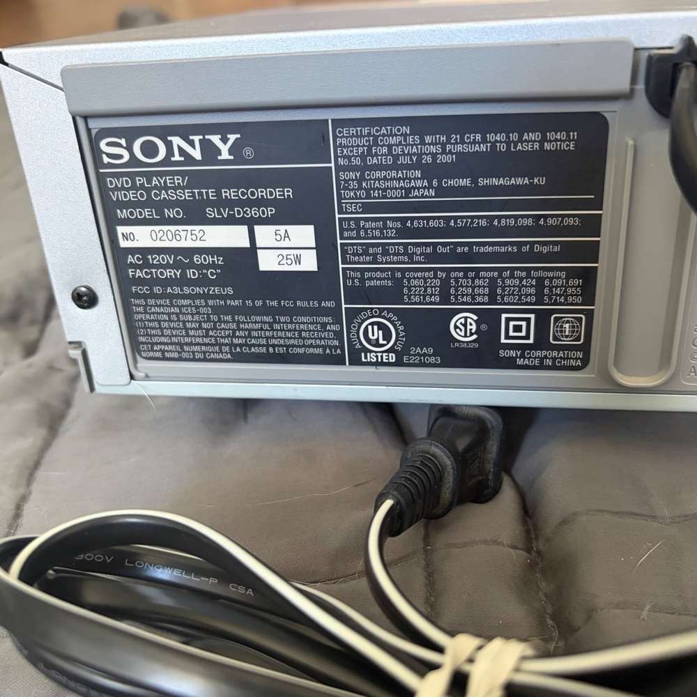 Sony SLV-D360P DVD VCR Combo Player Progressive Scan Hi-Fi Stereo Silver -READ - Picture 9 of 13